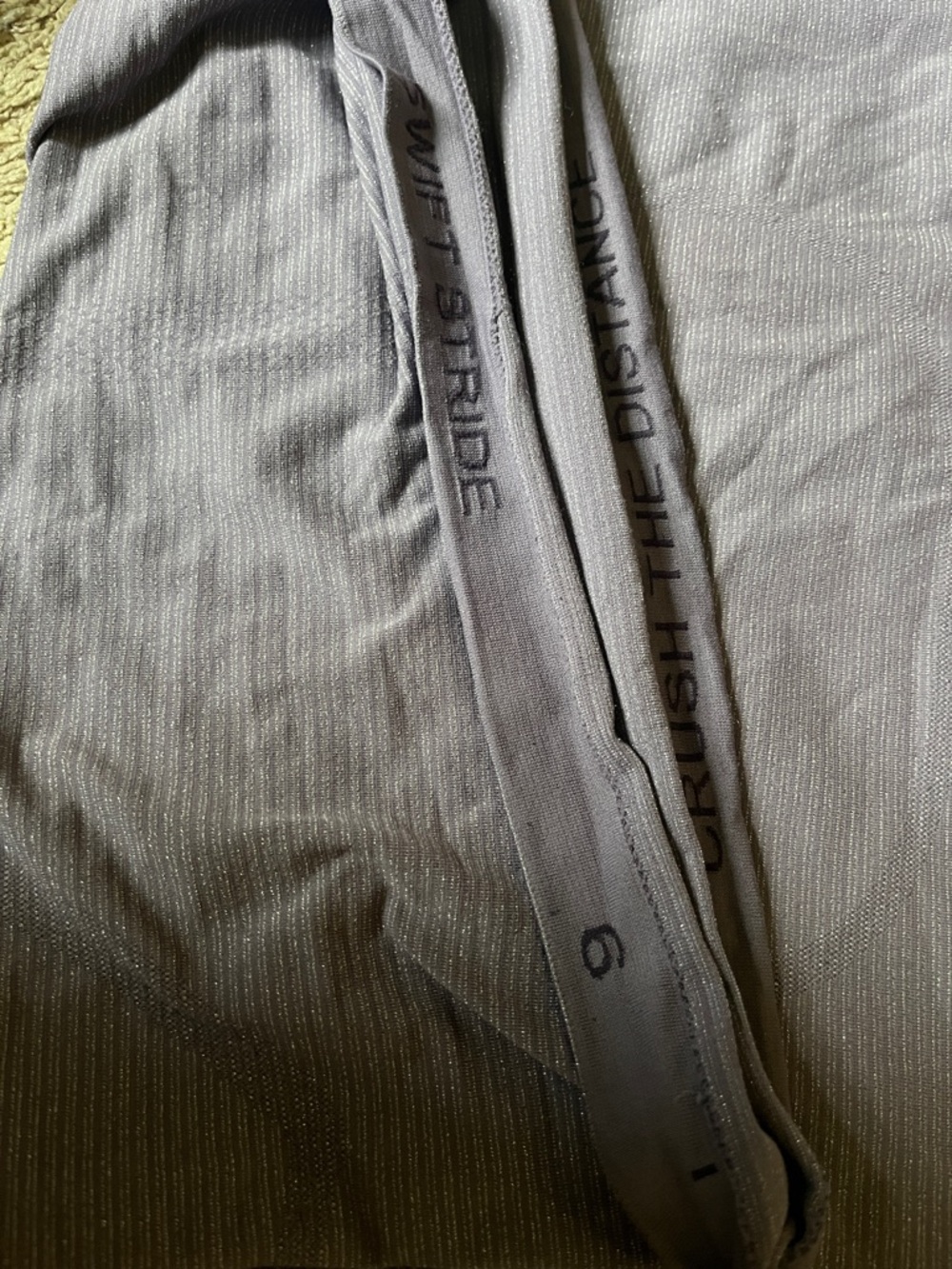 A26 Lululemon Swiftly Top - Picture 3 of 4